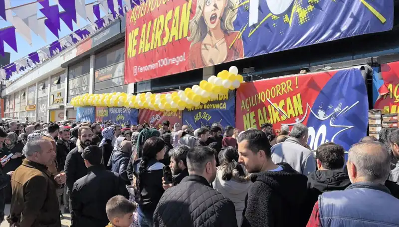 Bursa’da Şok İndirim Fırtınası: Alışveriş Tutkunları Bulutlarda