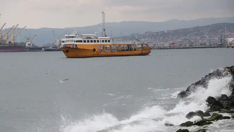 Tekirdağ'da Poyraz Fırtınası, Deniz Ulaşımını Olumsuz Etkiledi